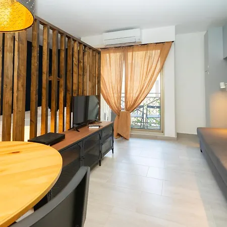 Victoria 2 People Parking Ac Wifi *