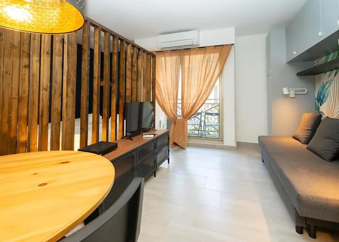 Victoria 2 People Parking Ac Wifi *